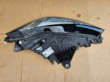 Load image into Gallery viewer, Frontscheinwerfer BMW 2 Active Tourer U06 5A4224708 Links Scheinwerfer Headlight SCH1300043935lb