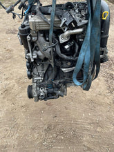 Laden Sie das Bild in den Galerie-Viewer, Motor Mercedes-Benz 6510105718 2.2 CDI 89TKm Diesel Engine Unkomplett
