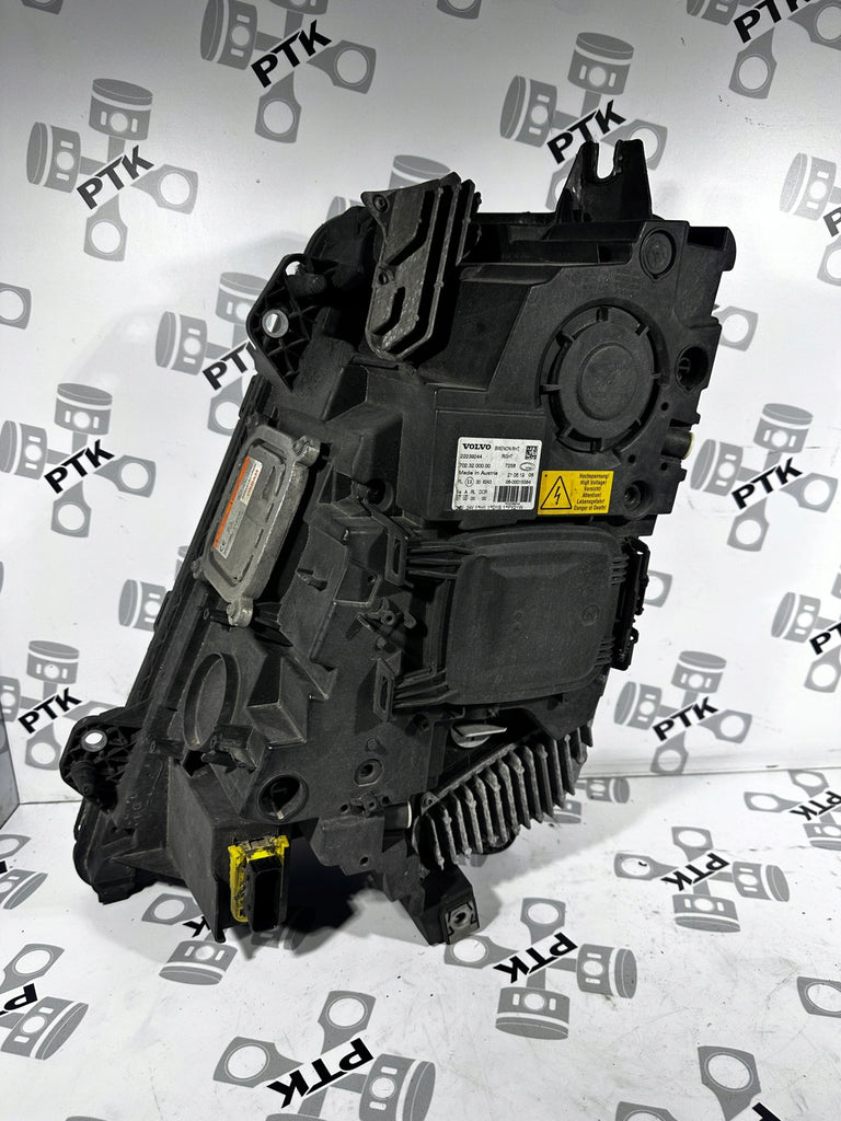 Frontscheinwerfer Volvo 22239244 Xenon Rechts Scheinwerfer Headlight SCH2502409329gs