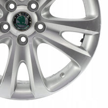 Laden Sie das Bild in den Galerie-Viewer, 1x Alufelge 17 Zoll 7.5" 5x112 49ET Glanz Silber 3T0601025D Skoda Superb FEL6441346413xo