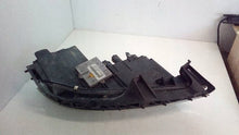 Laden Sie das Bild in den Galerie-Viewer, Frontscheinwerfer Mazda 6 I Links Scheinwerfer Headlight SCH3428542130af
