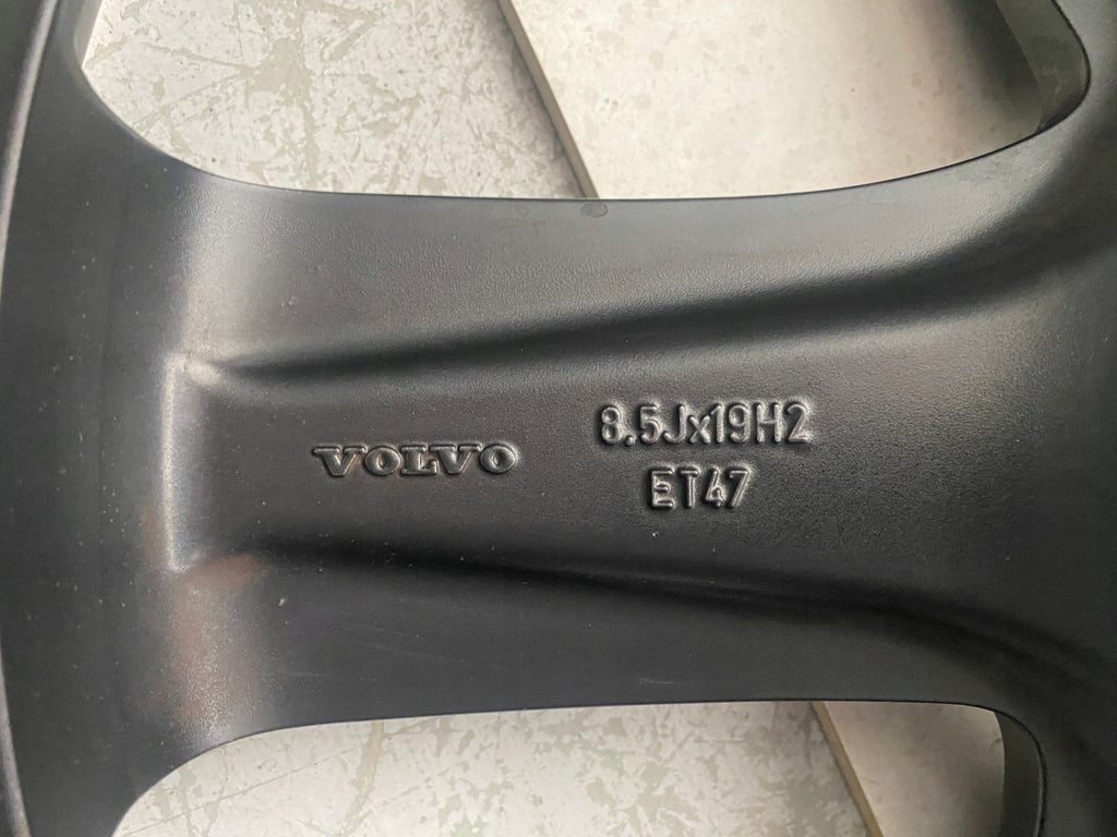 1x Alufelge 19 Zoll 8.5" 5x108 47ET Matt Schwarz 31471876 Volvo S90 V90 FEL7139581405sj