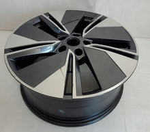 Laden Sie das Bild in den Galerie-Viewer, 1x Alufelge 19 Zoll 8.0&quot; 5x112 45ET 5LA601025 Skoda Enyaq Rim Wheel