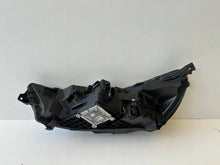 Laden Sie das Bild in den Galerie-Viewer, Frontscheinwerfer Renault Captur II 260559510R 260107674R LED Rechts Headlight SCH5274538812xf