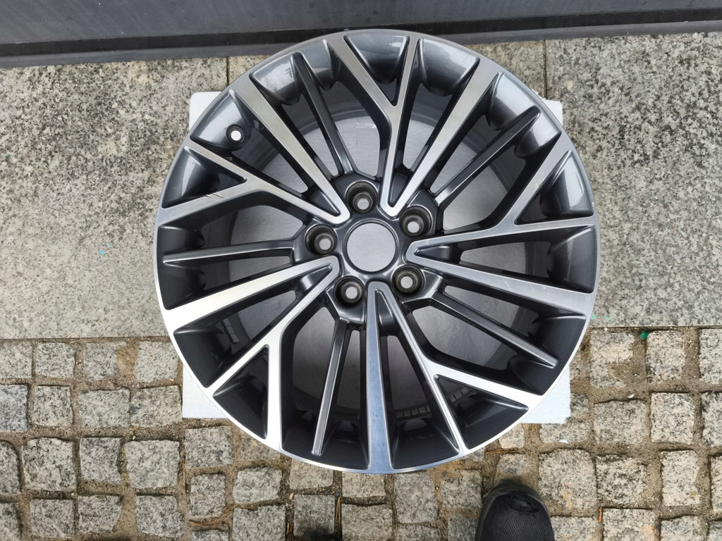 1x Alufelge 18 Zoll 7.0" 5x114.3 7890788900 Hyundai Tucson Santa III Fe FEL6694868088vz