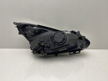 Laden Sie das Bild in den Galerie-Viewer, Frontscheinwerfer Opel Corsa D 13186381 Links Scheinwerfer Headlight SCH8138604888hq