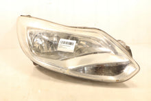 Laden Sie das Bild in den Galerie-Viewer, Frontscheinwerfer Ford Focus III E42514819 Rechts Scheinwerfer Headlight SCH2365626101jr