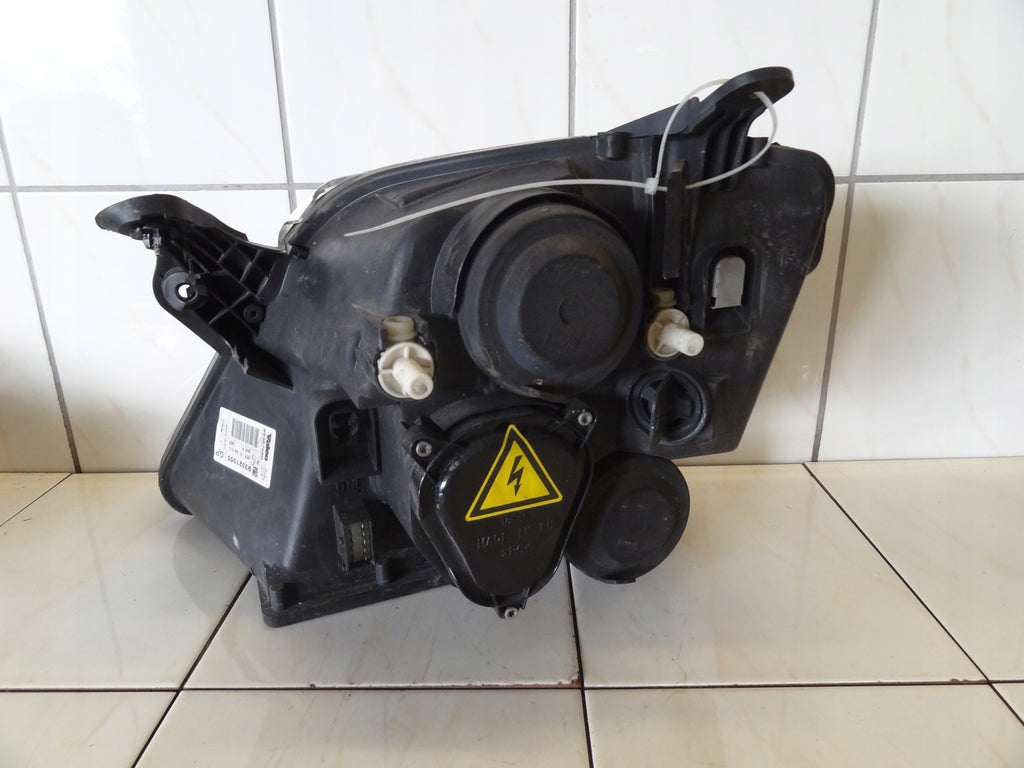 Frontscheinwerfer Opel Meriva A 93321055 Rechts Scheinwerfer Headlight SCH8374472456ad