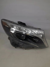 Laden Sie das Bild in den Galerie-Viewer, Frontscheinwerfer Mercedes-Benz Vito W447 A4479064700 Rechts Headlight SCH4712575059cr