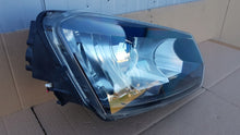 Laden Sie das Bild in den Galerie-Viewer, Frontscheinwerfer Skoda Yeti 5L1941016 Rechts Scheinwerfer Headlight SCH8910510472td