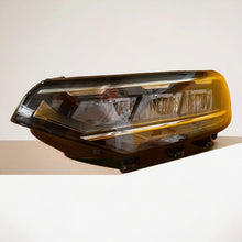 Laden Sie das Bild in den Galerie-Viewer, Frontscheinwerfer VW Passat B8 3G1941035P 90172734 FULL LED Links Headlight