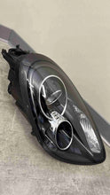 Laden Sie das Bild in den Galerie-Viewer, Frontscheinwerfer Porsche Cayman 981 98163113206 Rechts Scheinwerfer Headlight SCH9518570247ks
