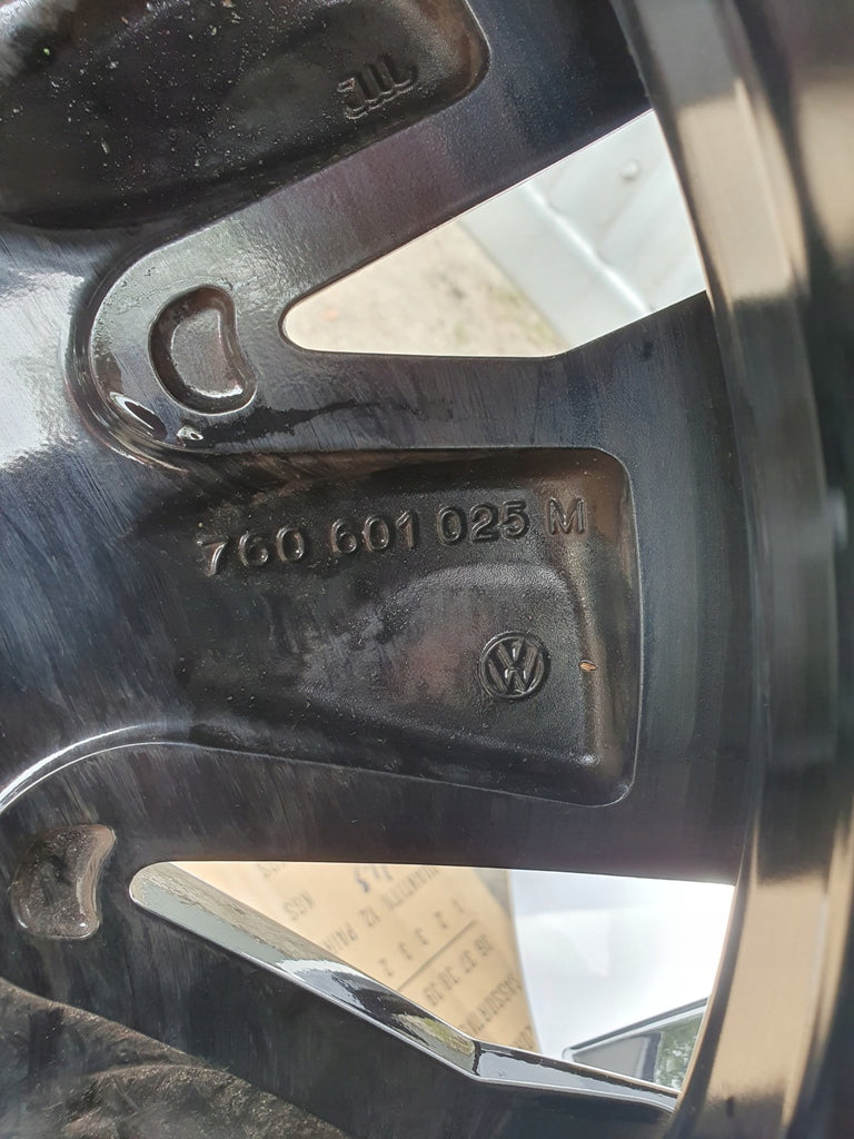 4x Alufelge 18 Zoll 8.0" 5x112 25ET Glanz Schwarz 760601025 Audi Q7 Touareg FEL8331508306oa