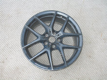 Laden Sie das Bild in den Galerie-Viewer, 1x Alufelge 18 Zoll 8.0" 5x112 54ET Glanz Graphit 8092353 BMW 1 Rim Wheel FEL6832501566ka