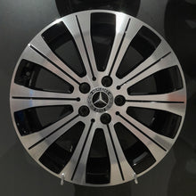 Laden Sie das Bild in den Galerie-Viewer, 4x Alufelge 18 Zoll 6.5&quot; 5x112 44 5ET A2434010000 Mercedes-Benz Eqa H243