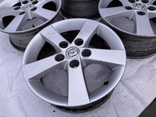 Load image into Gallery viewer, 4x Alufelge 15 Zoll 6.0" 5x114.3 52 5ET Silber Mazda I Rim Wheel FEL1253561721mc