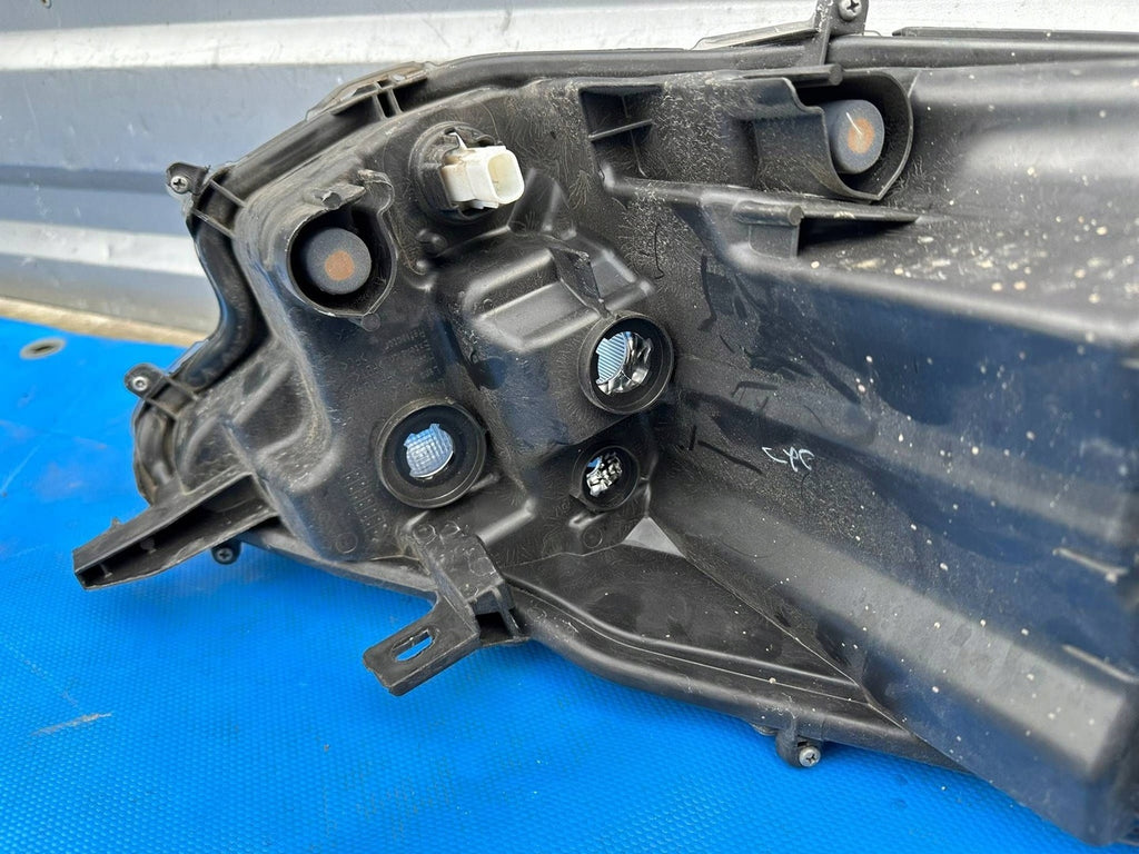 Frontscheinwerfer Toyota 4 Yaris Ein Stück (Rechts oder Links) Headlight