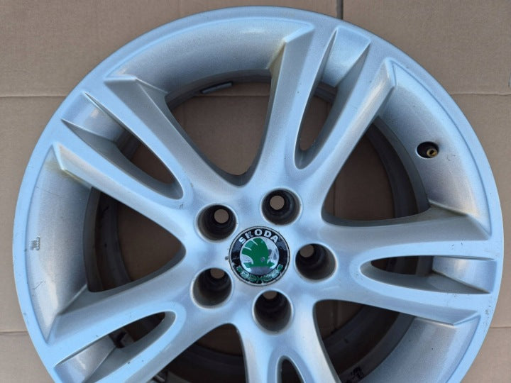 1x Alufelge 16 Zoll 5J0601025B Skoda Fabia Ii Rim Wheel FEL9290754676ny