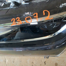 Laden Sie das Bild in den Galerie-Viewer, Frontscheinwerfer Toyota Corolla 81150-02L70 Links Scheinwerfer Headlight SCH8146838495kw