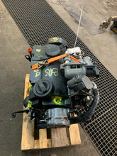 Load image into Gallery viewer, Motor VW T5 BRR 1.9 TDI 102PS 75kW 177TKm Diesel Engine Komplett