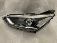 Laden Sie das Bild in den Galerie-Viewer, Frontscheinwerfer Ford C Max C-Max F1CB13D153AF Xenon Links Headlight SCH8751471407zf