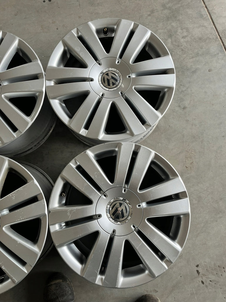 4x Alufelge 16 Zoll 7.0" 5x112 45ET Glanz Silber 87169090 VW Passat Rim Wheel FEL8894103487ra