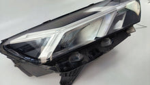 Load image into Gallery viewer, Frontscheinwerfer Dacia Jogger 260107978R Rechts Scheinwerfer Headlight SCH2215422002xs