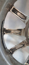 Laden Sie das Bild in den Galerie-Viewer, 1x Alufelge 17 Zoll 6.0" 5x112 Glanz A1774010300 Mercedes-Benz Rim Wheel FEL2137627617pm