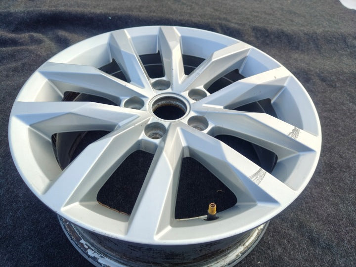 1x Alufelge 16 Zoll 6.5" 5x112 41ET Glanz Silber 3G0601025BM VW Passat B8 FEL2074427158gm