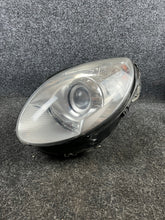 Laden Sie das Bild in den Galerie-Viewer, Frontscheinwerfer Mercedes-Benz W251 Bi-Xenon Links Scheinwerfer Headlight SCH4141243803nh