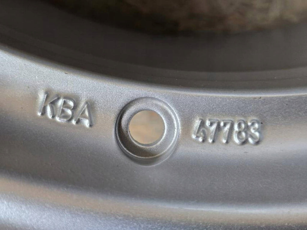 1x Alufelge 17 Zoll 7.0" 5x108 48ET Silber KBA47783 BMW 1 I Passat Rim Wheel FEL6171758036ej