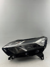 Laden Sie das Bild in den Galerie-Viewer, Frontscheinwerfer Dacia Sandero III Jogger 260607161R Full LED Links Headlight SCH9545363393kq