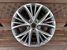 Laden Sie das Bild in den Galerie-Viewer, 1x Alufelge 17 Zoll 5x100 PW4570D005 Toyota Yaris Rim Wheel FEL3658418024gy