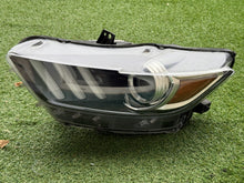 Laden Sie das Bild in den Galerie-Viewer, Frontscheinwerfer Ford FR3B-13006-C Links Scheinwerfer Headlight SCH8679231624rl