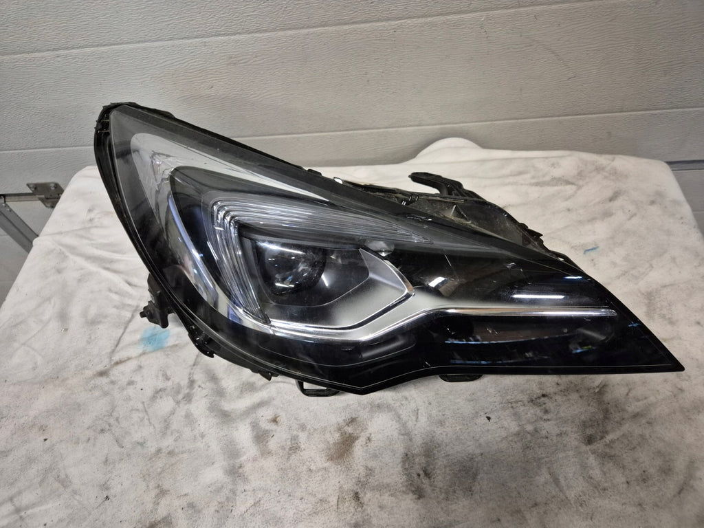 Frontscheinwerfer Opel Astra 39055746 Rechts Scheinwerfer Headlight SCH6589400443ch
