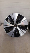 Laden Sie das Bild in den Galerie-Viewer, 1x Alufelge 18 Zoll 7.5" 5x108 50 5ET Glanz Schwarz 31680403 Volvo Xc40 FEL3991203657ll