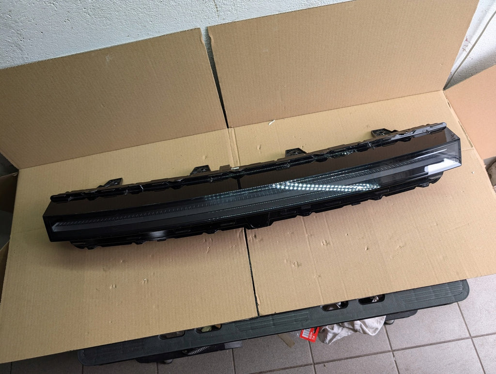 Frontscheinwerfer 7210005EA1 LED Vorderseite Scheinwerfer Headlight