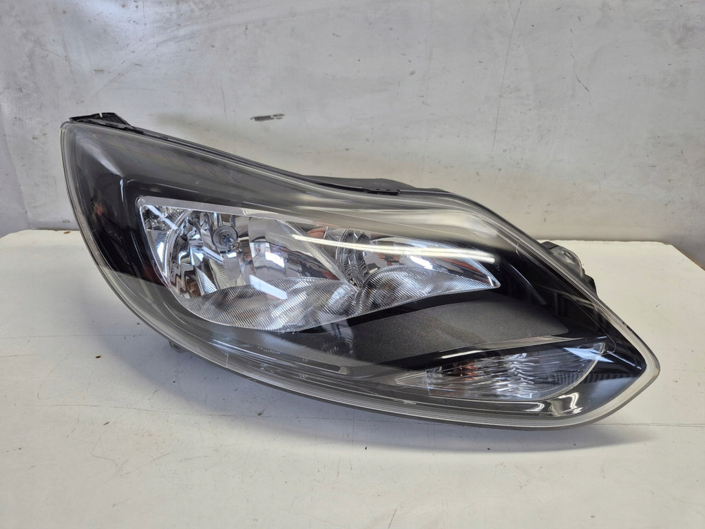 Frontscheinwerfer Ford Focus BM51-13W029-CH Rechts Scheinwerfer Headlight SCH9056943082bv