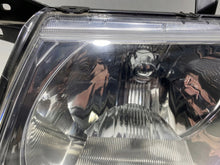 Laden Sie das Bild in den Galerie-Viewer, Frontscheinwerfer Mitsubishi Pajero III 10087419 12V6055W Links Headlight