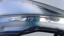 Load image into Gallery viewer, Frontscheinwerfer Toyota Yaris Ein Stück (Rechts oder Links) Headlight SCH8766946790zr
