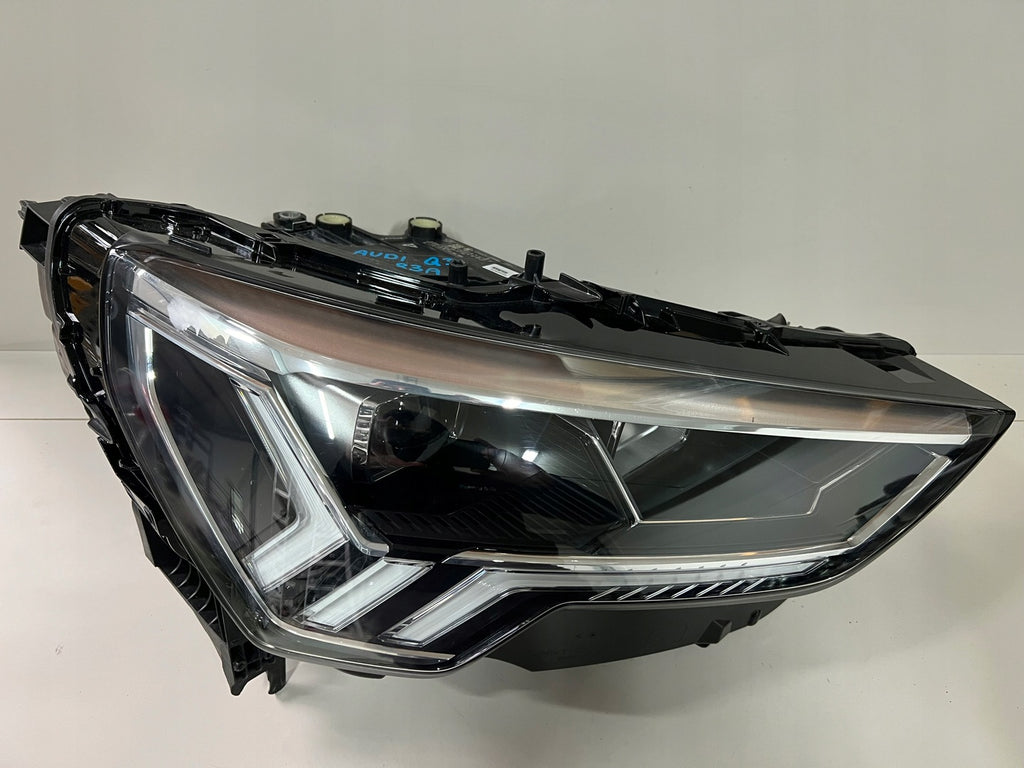 Frontscheinwerfer Audi Q3 83A941034 Rechts Scheinwerfer Headlight