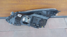 Laden Sie das Bild in den Galerie-Viewer, Frontscheinwerfer Opel Corsa D 89313309 Rechts Scheinwerfer Headlight SCH3184053921by