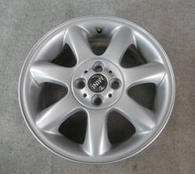 Laden Sie das Bild in den Galerie-Viewer, 1x Alufelge 16 Zoll 6.5&quot; 4x100 48ET Glanz Silber 6775684 Mini Clubman F56 F55