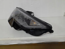Laden Sie das Bild in den Galerie-Viewer, Frontscheinwerfer Audi A3 8Y0941012 LED Rechts Scheinwerfer Headlight SCH2332817793ls