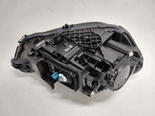 Laden Sie das Bild in den Galerie-Viewer, Frontscheinwerfer Mercedes-Benz Cla A1189068900 Links Scheinwerfer Headlight SCH9871855870gv