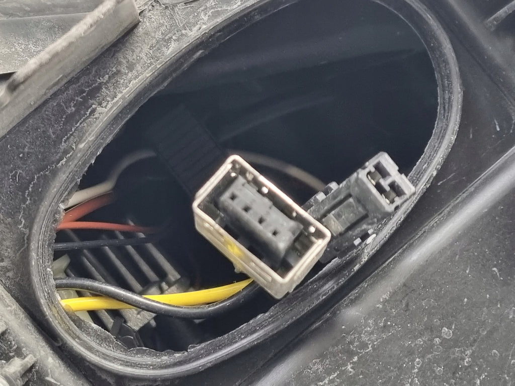 Frontscheinwerfer Volvo S80 II V70 III 31420013 Xenon Links Headlight