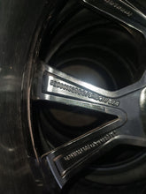 Laden Sie das Bild in den Galerie-Viewer, 1x Alufelge 19 Zoll 7.5&quot; 5x112 51ET Graphit 5E0601025 Skoda Octavia Rim Wheel