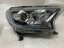 Laden Sie das Bild in den Galerie-Viewer, Frontscheinwerfer Ford Ranger JB3B14D154KA Xenon Rechts Scheinwerfer Headlight