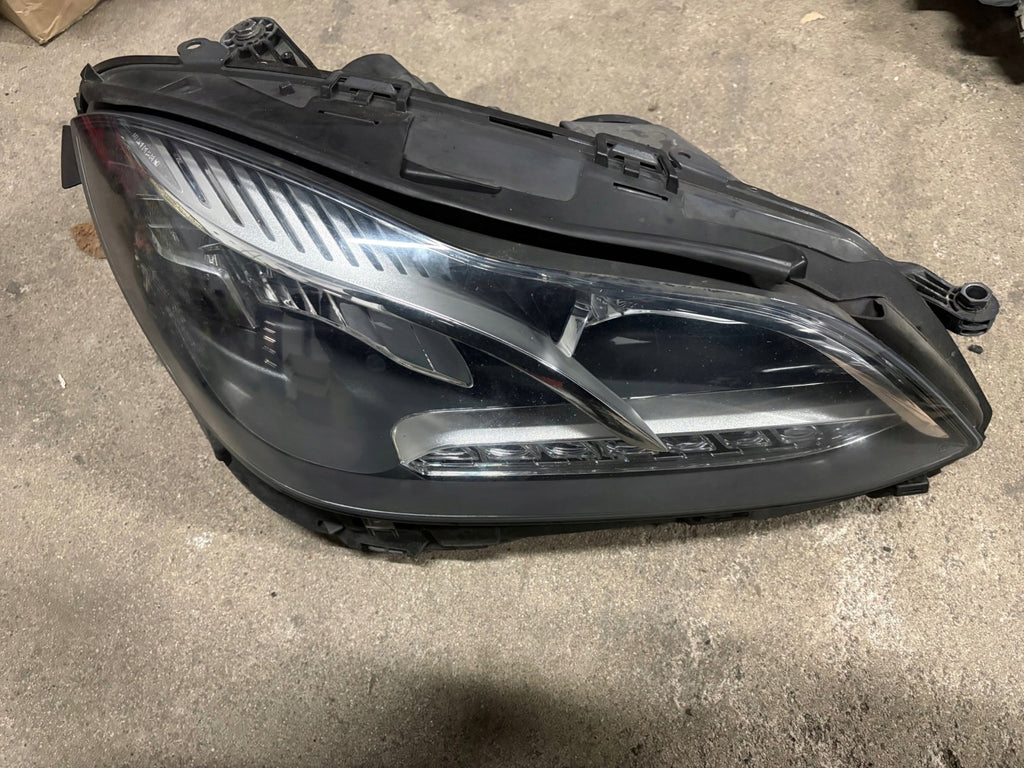 Frontscheinwerfer Mercedes-Benz W212 A2128201839KZ LED Rechts Headlight SCH5088099735yi