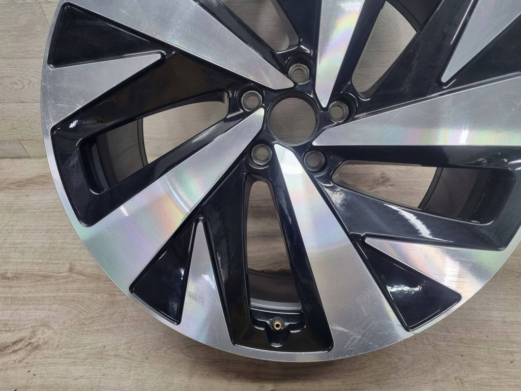 1x Alufelge 20 Zoll 9.0" 5x112 42ET Glanz Silber 11A601025H VW Id.4 Rim Wheel FEL8747485641bq